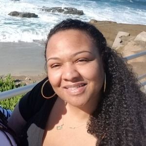 Meet your Posher, Candace